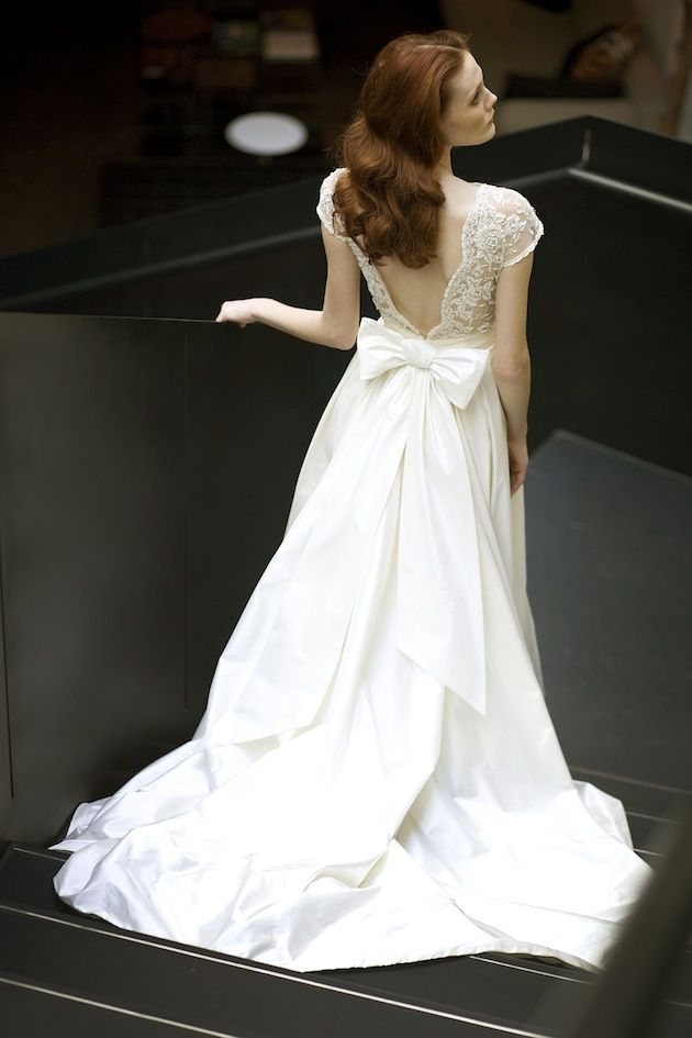 Gathering Adorable Wedding Dresses with Cute Ribbons That Make You Swoon ♡にて紹介している画像