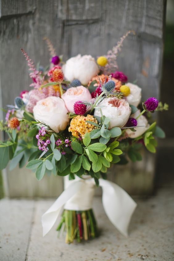 Autumn-Inspired Bouquet Showcase: Highlighting Soft Colors with Dusty Pink Accents!にて紹介している画像