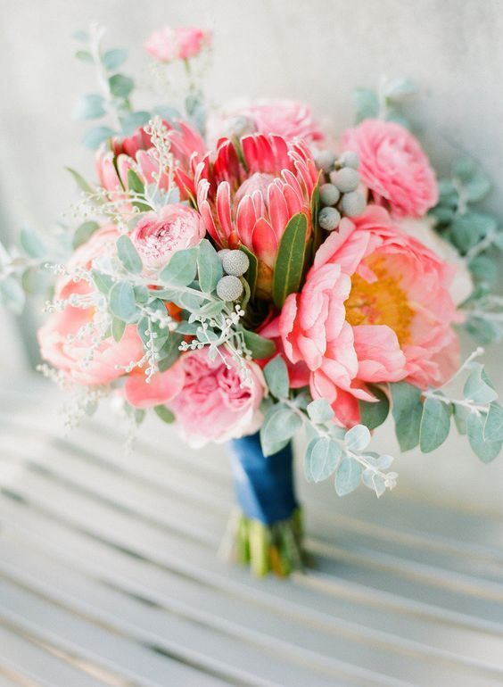 Autumn-Inspired Bouquet Showcase: Highlighting Soft Colors with Dusty Pink Accents!にて紹介している画像