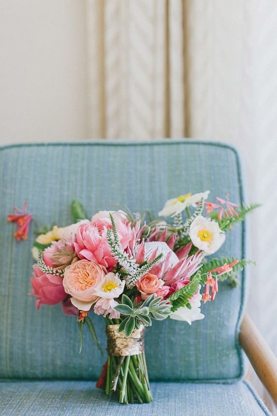 Autumn-Inspired Bouquet Showcase: Highlighting Soft Colors with Dusty Pink Accents!にて紹介している画像