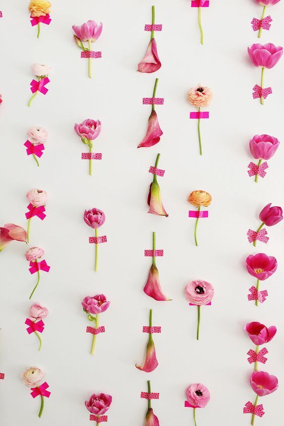 A Special Feature on Simple and Glamorous Photo Booths Using Flowers: Divided into Three Main Types ♡にて紹介している画像