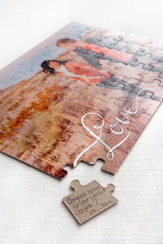 10 Stylish Overseas-Inspired Guest Book Designs That Will Surely Become Treasures After Your Wedding ♡にて紹介している画像