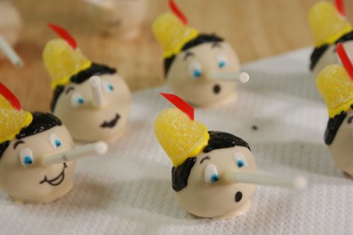 Absolutely Exciting! Adorable Disney Character Party Foods♡にて紹介している画像