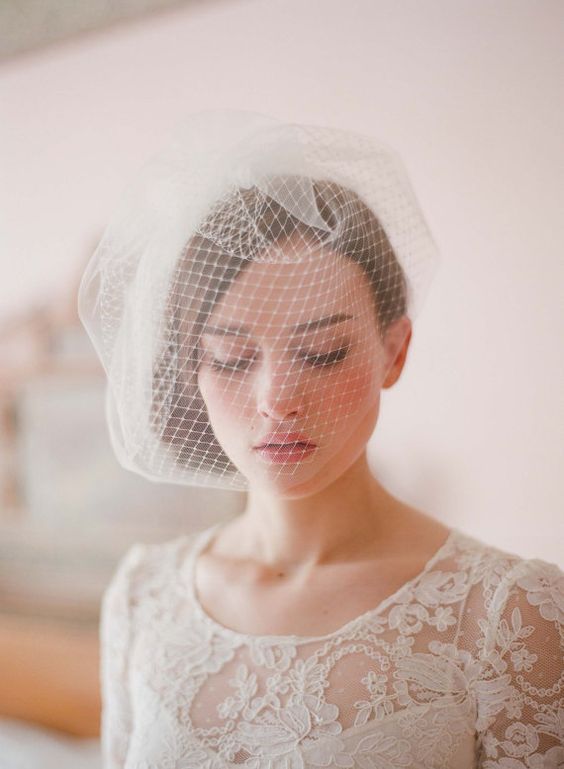 On the Wedding Day: Should You Wear Perfume or Not? Essential Perfume Tips for Brides♡にて紹介している画像