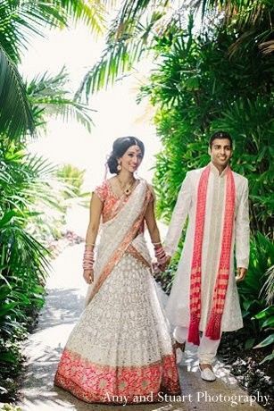 RED&WHITEでおめでたい！happyな紅白カラーに身を包んだ花嫁さんcollectionにて紹介している画像