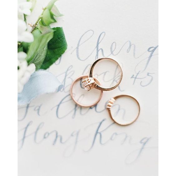 A Special and Cherished Day for Life: Have You Decided Between Your Wedding Date or Registration Date for Your Anniversary? ♡にて紹介している画像