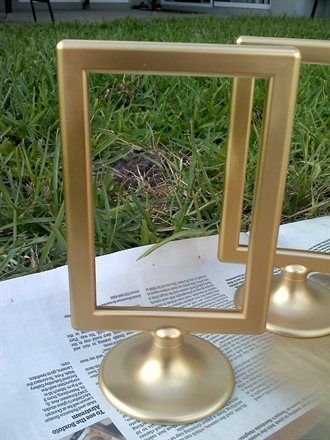 Unbeatable Value! 7 Adorable DIY Bride Ideas Using IKEA's 99-Yen Photo Frame*にて紹介している画像