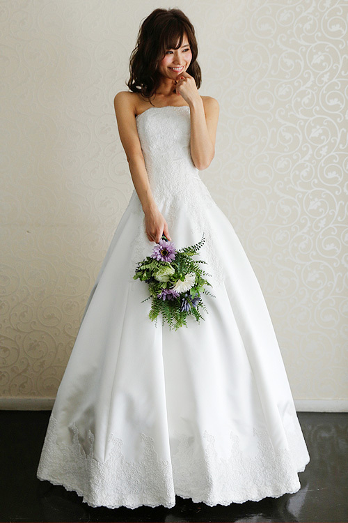 2次会や1.5次会専用＊〔プラチナドレススタイル〕の35,000円で借りれる素敵ドレス5選♡にて紹介している画像