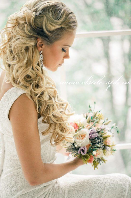 Hair Takes Center Stage in Fashion! Gorgeous Bridal Styles with Big Hair ♡にて紹介している画像