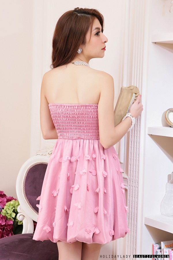 セルフ前撮りや二次会に＊１万円以下で買えちゃう〔スイートハート〕のミニドレスが可愛すぎ♡にて紹介している画像