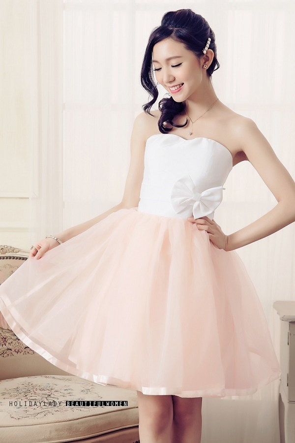 セルフ前撮りや二次会に＊１万円以下で買えちゃう〔スイートハート〕のミニドレスが可愛すぎ♡にて紹介している画像