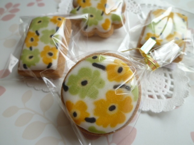 Marimekkoのアイコニックなフラワープリント♡ウニッコ模様のスイーツたち♡にて紹介している画像