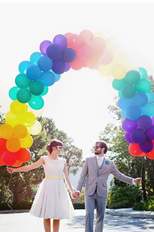 会場装飾もドレスも小物も＊レインボーがテーマの結婚式なら用意したいウェディングアイデア14選♡にて紹介している画像
