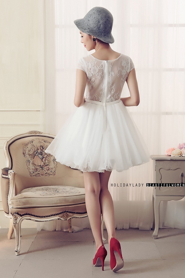 セルフ前撮りや二次会に＊１万円以下で買えちゃう〔スイートハート〕のミニドレスが可愛すぎ♡にて紹介している画像