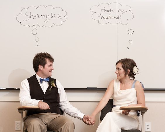 A Heartwarming Scene Full of Memories ♡ The Adorable 'Alma Mater Pre-Shoot' of a Pair Who Have Walked Together Since Their Student Days＊にて紹介している画像