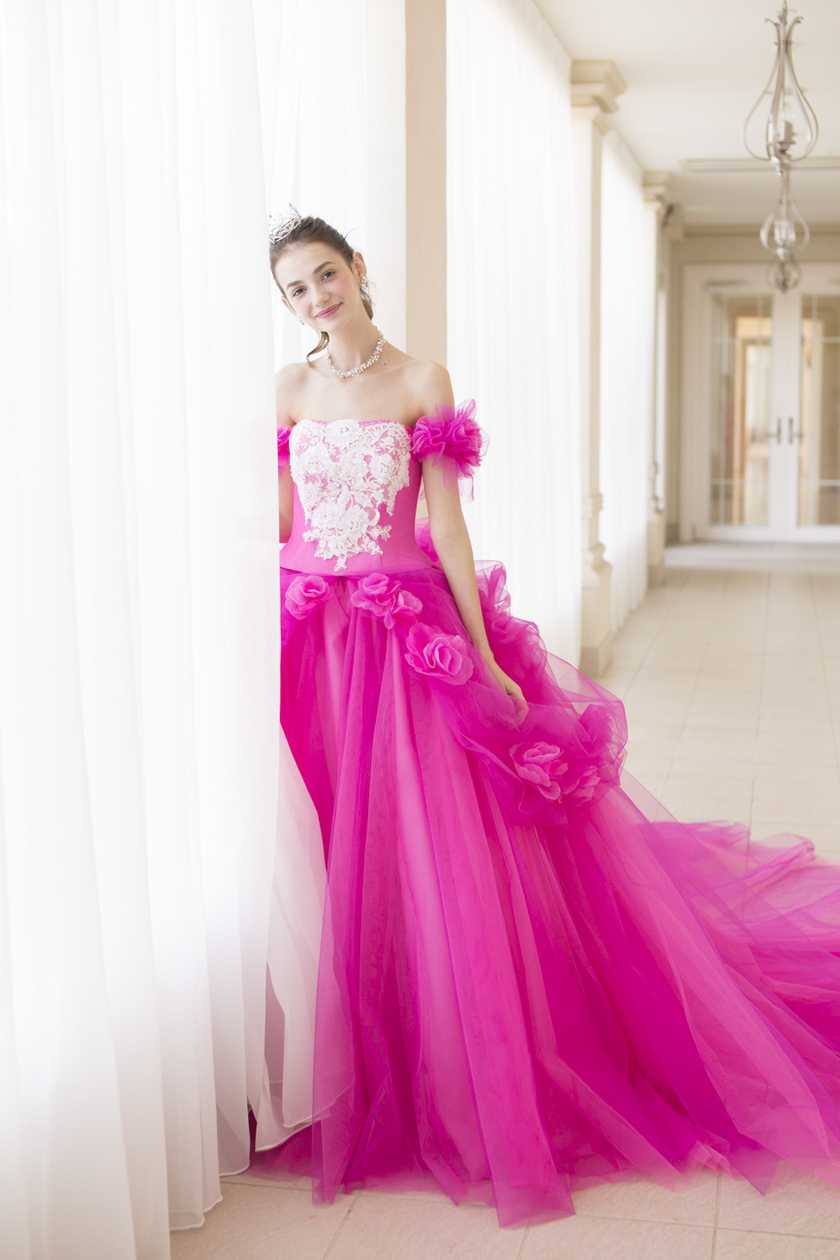 "I Can't Wait to Try It On! The Adorably Charming Wedding Dress from the KIYOKO HATA and marry Collaboration Revealed for the First Time*"にて紹介している画像