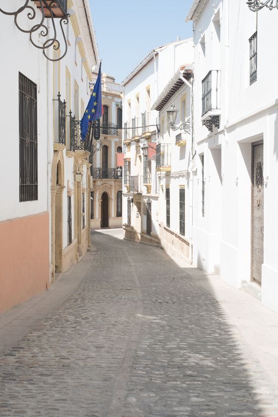 Shooting in Memorable Places? Capturing Stunning Locations? Adorable Town Photos Taken in the City! ♡にて紹介している画像