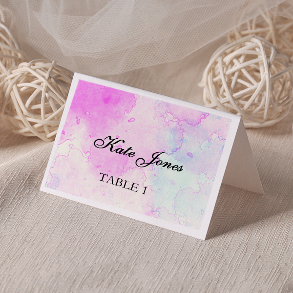 DIY Name Cards Inspiration: 10 Simple and Easy Designs for Folded Paper Place Cards ♥にて紹介している画像