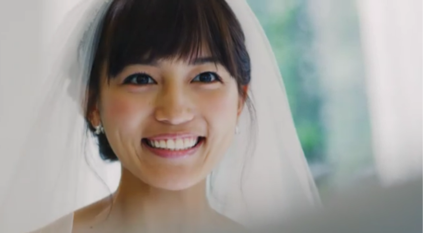 “……但是，她是个好人。”川口春奈出演♡描绘交换誓言瞬间新娘心情的感人CM＊にて紹介している画像