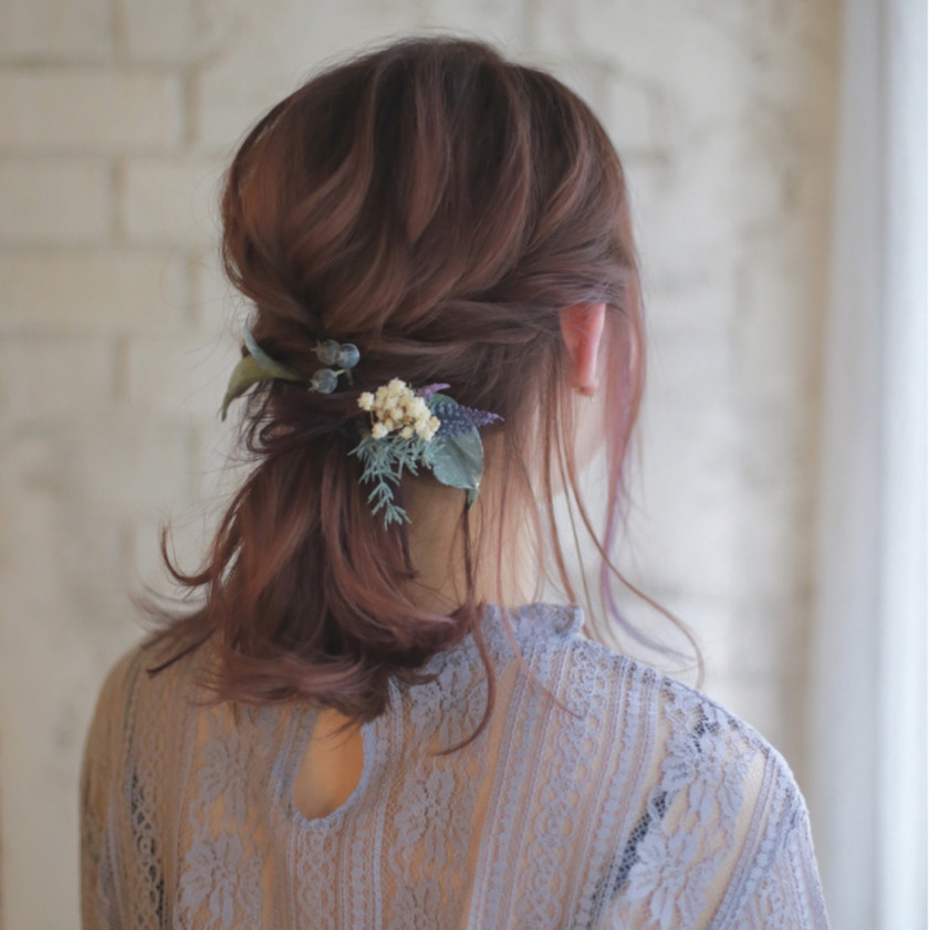 ナチュラル感がポイント♡【ボブヘア・ミディアムヘア】の愛され花嫁ヘアカタログ＊にて紹介している画像