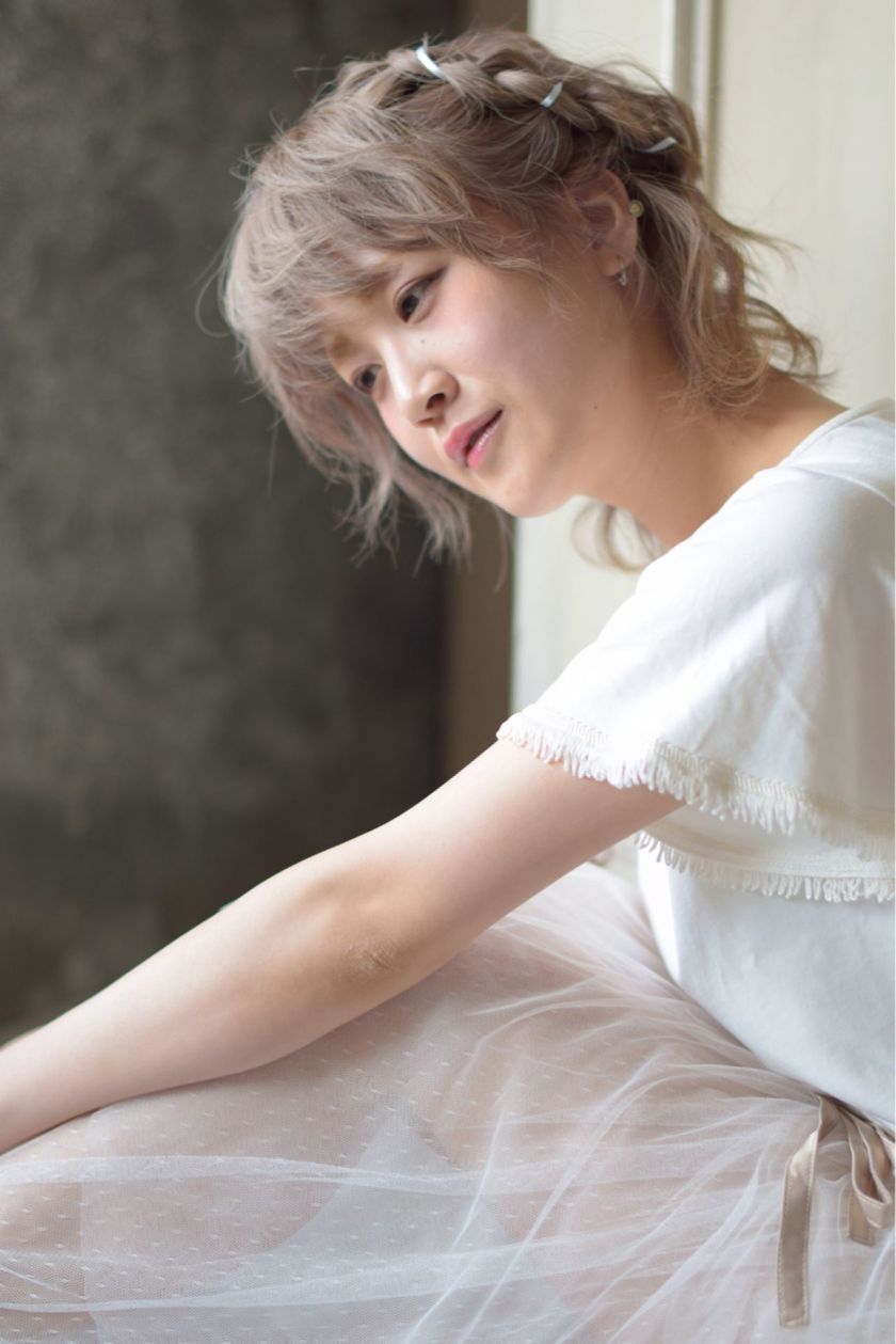 ナチュラル感がポイント♡【ボブヘア・ミディアムヘア】の愛され花嫁ヘアカタログ＊にて紹介している画像