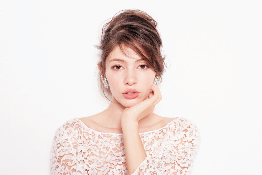 アリとナシでは劇的に変わる！？〔花嫁ヴェール×ヘア〕の最強バランスを徹底検証＊にて紹介している画像