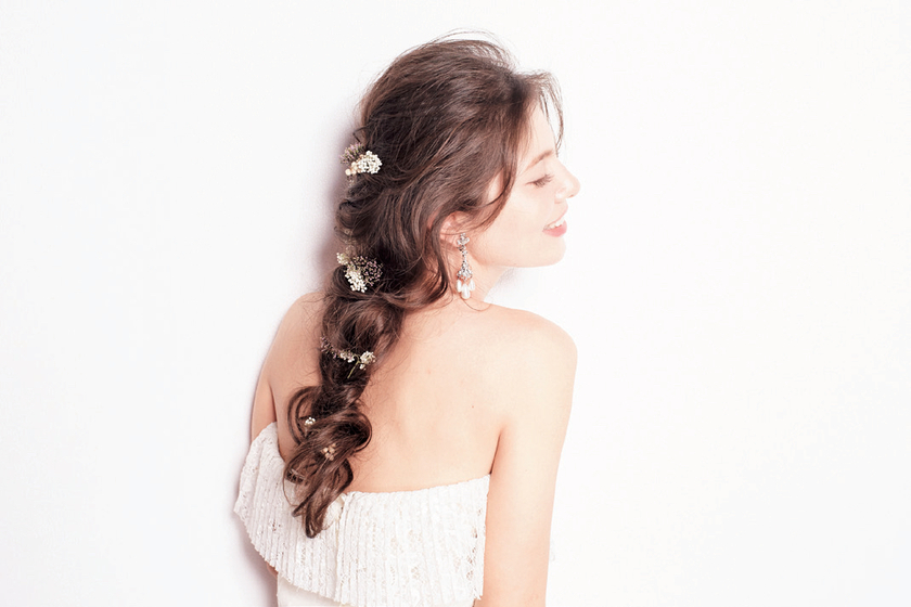 アリとナシでは劇的に変わる！？〔花嫁ヴェール×ヘア〕の最強バランスを徹底検証＊にて紹介している画像