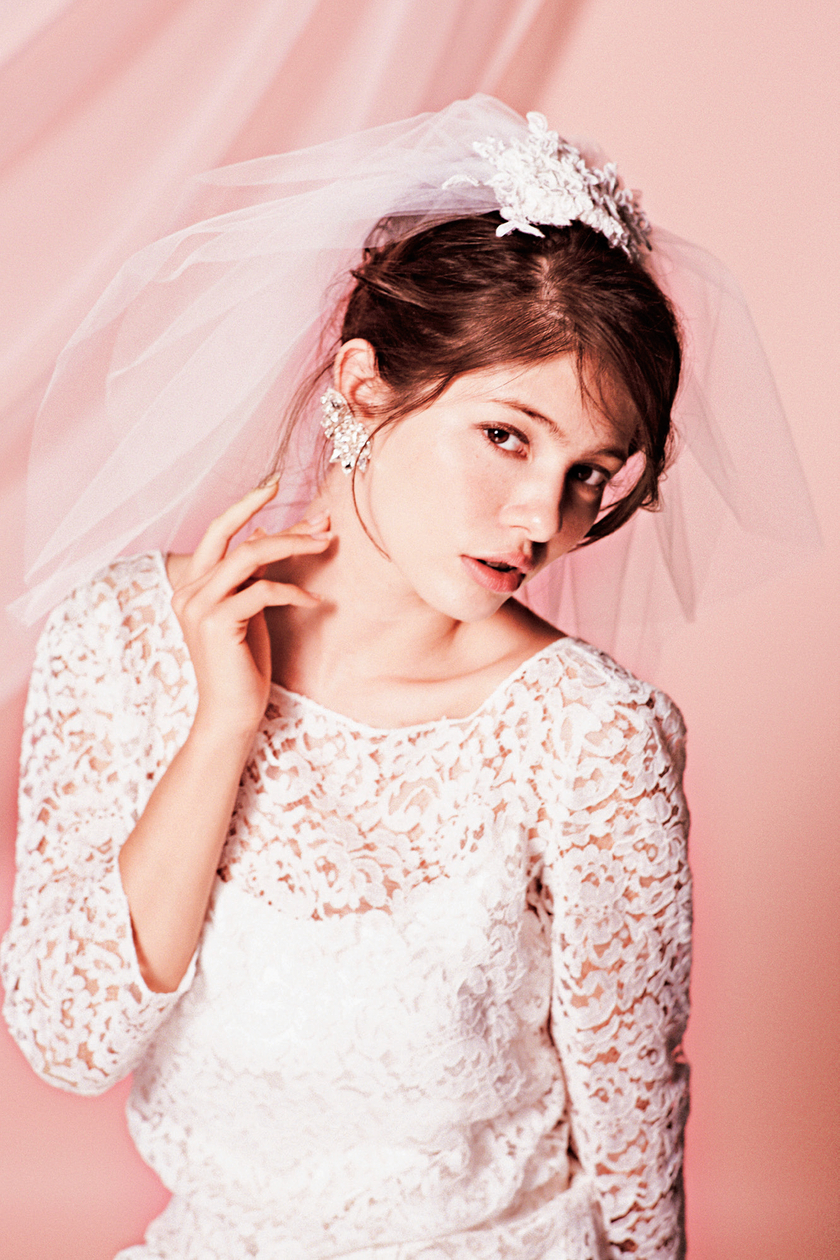 アリとナシでは劇的に変わる！？〔花嫁ヴェール×ヘア〕の最強バランスを徹底検証＊にて紹介している画像