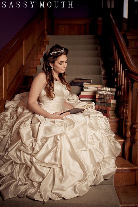 "Become the Smart and Beautiful Princess 'Belle'♡ A 'Beauty and the Beast' WEDDING♡"にて紹介している画像