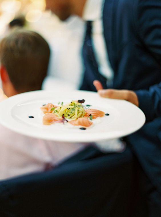 How to Accommodate Child Guests and Left-Handed Guests? 5 Thoughtful Considerations for Your Wedding Day*にて紹介している画像