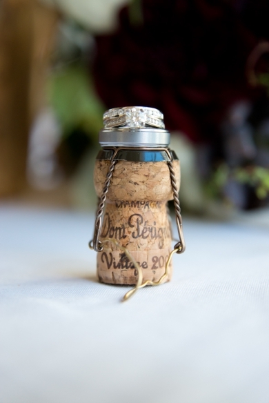 A Collection of Adorable Sparkling Rings Featuring Large Diamonds ♡にて紹介している画像