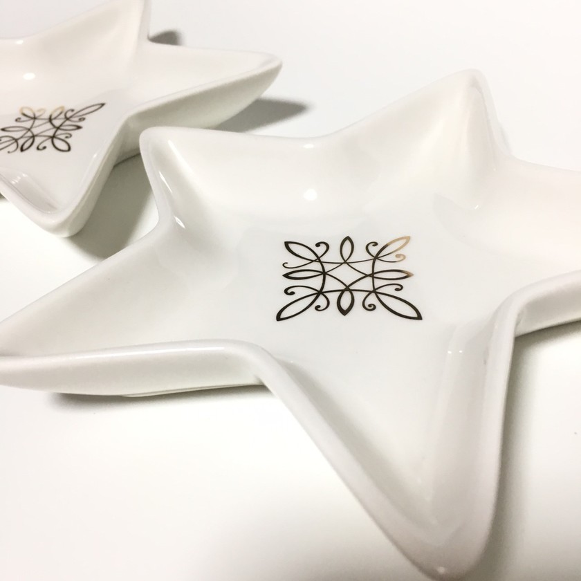 ＼参考にしたい／重いものや名前入りなど…多くのゲストが「貰って嬉しくない」と思う引出物4選＊にて紹介している画像