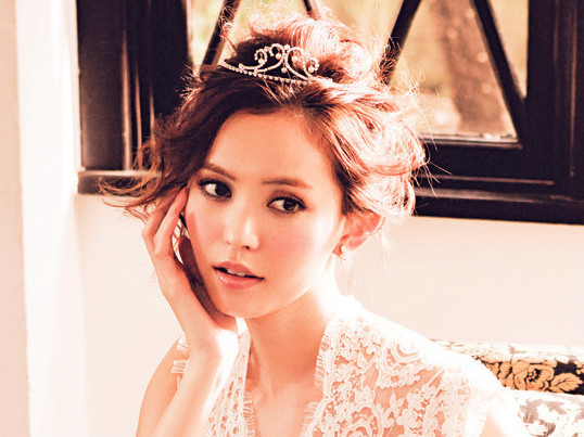 "7 Adorable 'Yuru-Wa Princess Girly Hairstyles' Perfect for Your Wedding That Will Make Everyone Swoon♡"にて紹介している画像