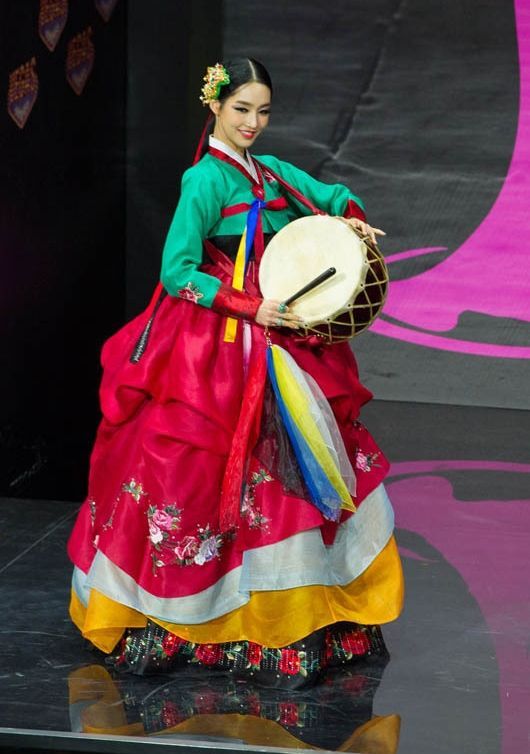 世界の5つの国の素敵なドレス集めました♡お気に入りはありますか？♡にて紹介している画像