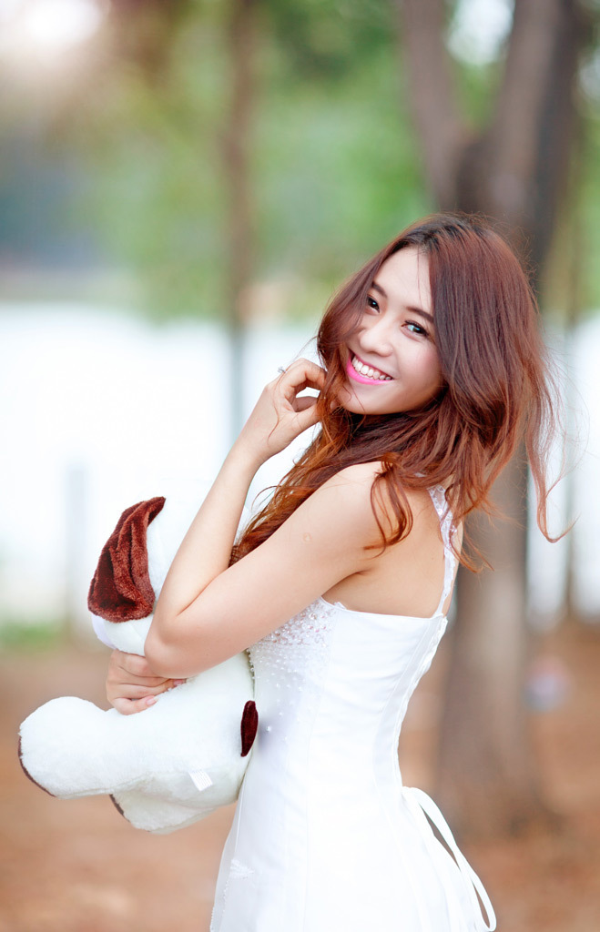 Is It Okay to Have Two Wedding Dresses? ♡ Four Reasons to Choose a Wedding Dress for Your Second Look＊にて紹介している画像