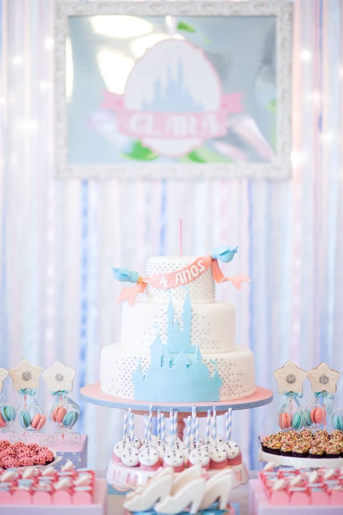 Bibbidi-Bobbidi-Boo: Cinderella-Inspired Wedding Ideas♡にて紹介している画像