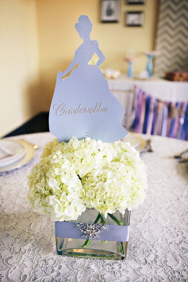 Bibbidi-Bobbidi-Boo: Cinderella-Inspired Wedding Ideas♡にて紹介している画像
