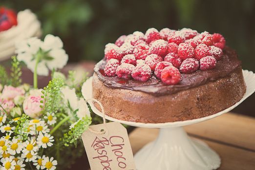 Raspberry Charm: A Collection of Pure and Adorable Raspberry Ideasにて紹介している画像