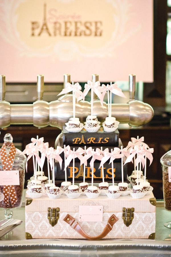 Bonjour！すべてがフォトジェニックな街♡Parisでのおしゃれすぎるウェディング♡にて紹介している画像