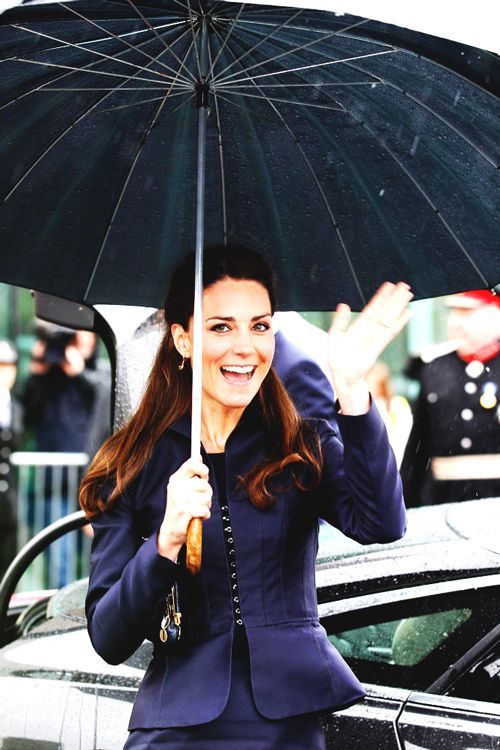 Too Cute! I Want to Be a Stylish Guest by Emulating Kate Middleton's Hat Style ♡にて紹介している画像