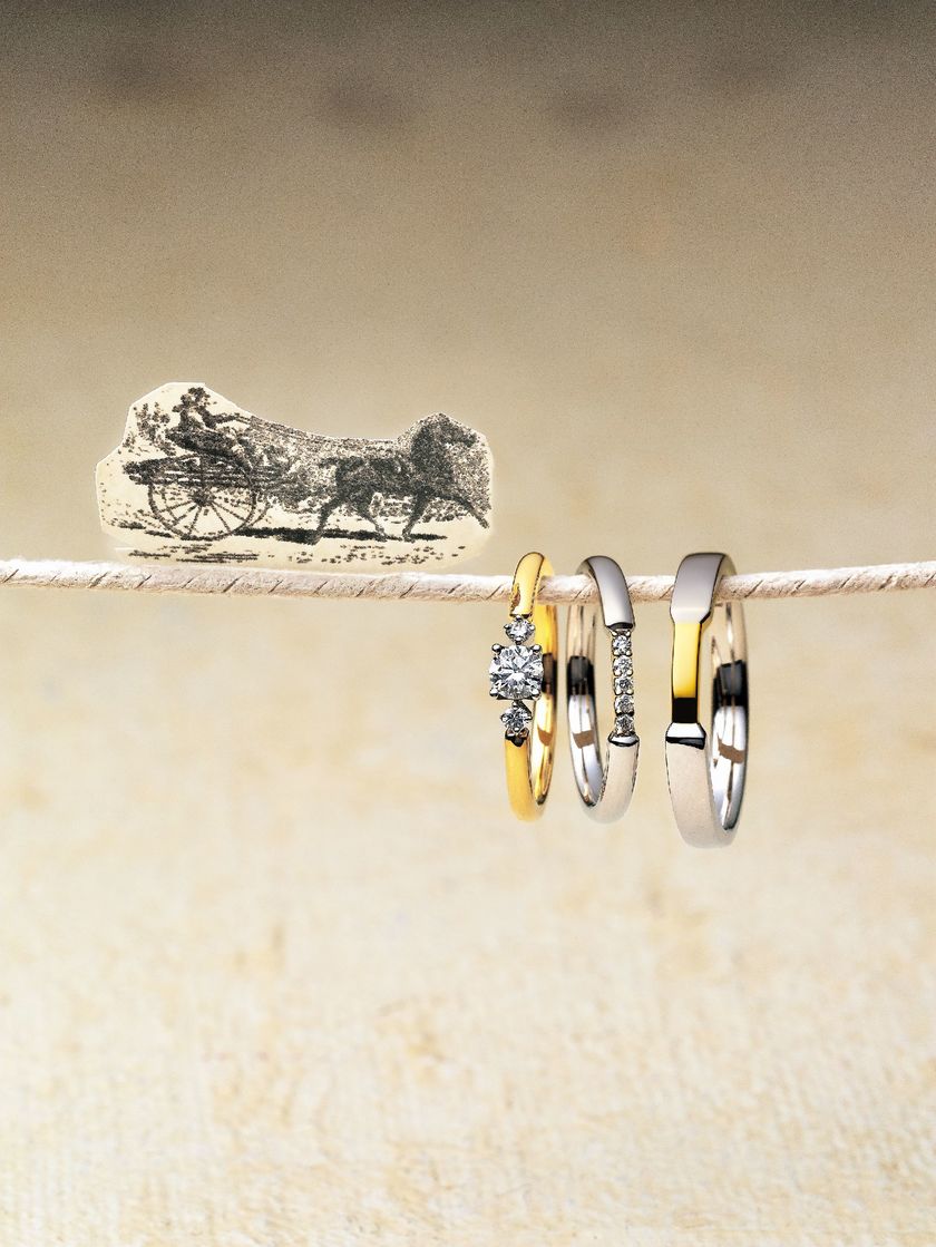 "Something for Four: Stunning Portada Rings That Come with 6 Pence Coins Available for Purchase and as Gifts!"にて紹介している画像