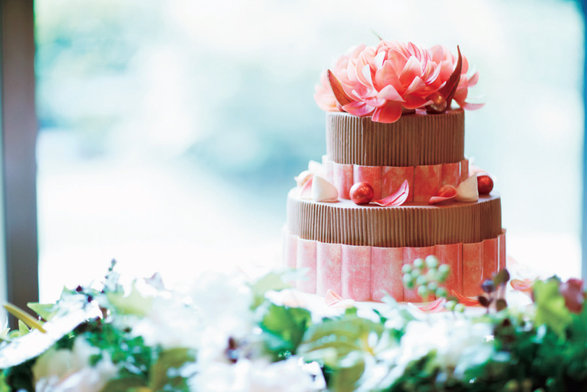 "Selected 8 Dream Venues! Discover the Chic Wedding Cakes at Luxurious Locations!"にて紹介している画像