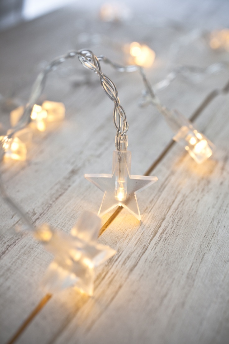 満天の星空の下で永遠の愛を誓いたい♡お星様の照明が素敵が4つのアイデア＊にて紹介している画像