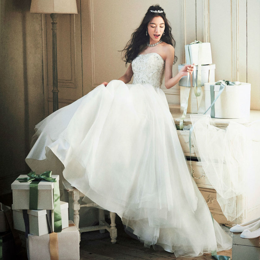 "Good News for Petite Brides: A Special Feature on Dresses that Enhance Your Style!"にて紹介している画像