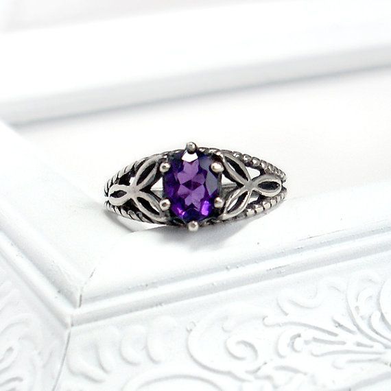 Do You Know Your Birthstone? Elevate Your Beauty and Fortune with Birthstone Rings ♡にて紹介している画像