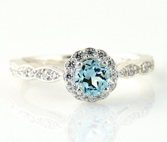 Do You Know Your Birthstone? Elevate Your Beauty and Fortune with Birthstone Rings ♡にて紹介している画像