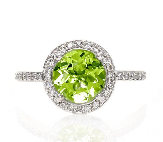 Do You Know Your Birthstone? Elevate Your Beauty and Fortune with Birthstone Rings ♡にて紹介している画像