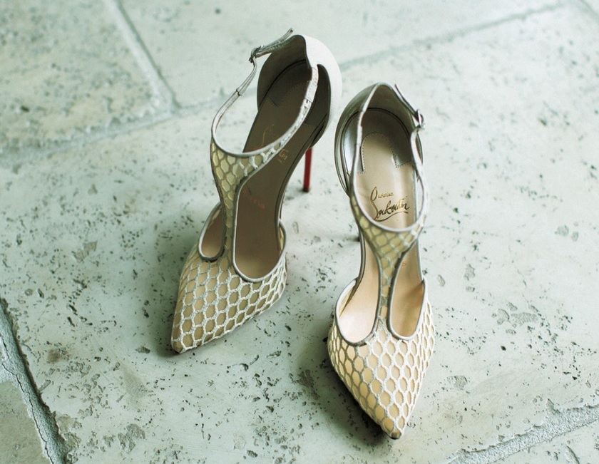 "Discover Your Own Cinderella Shoes: 8 Shoe Brands That Exude Quality and Boost Your Confidence!"にて紹介している画像