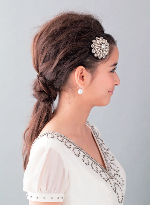 "Strive for a 360-Degree All-Around Beauty! 4 Popular Soft and Airy Hairstyles for Brides that Elegantly Showcase Individuality*"にて紹介している画像