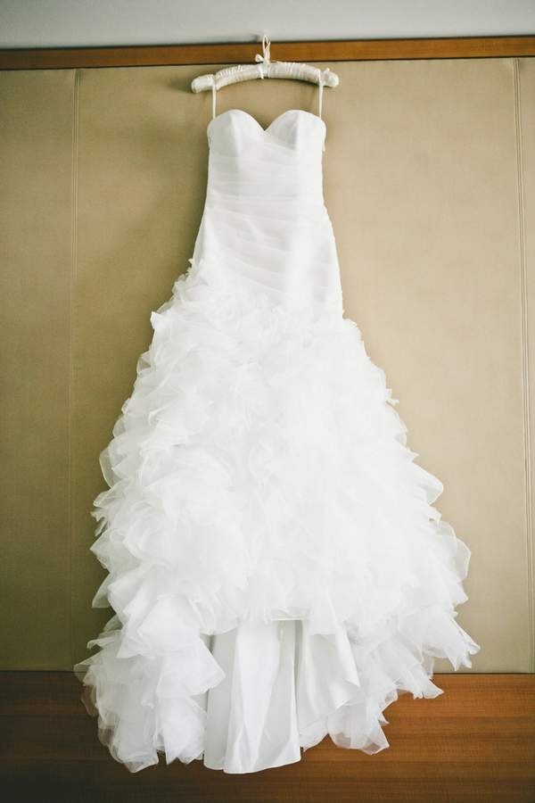 Monique Lhuillier's Exquisite Dresses: A Favorite Among International Celebrities with Attention to Detail!にて紹介している画像